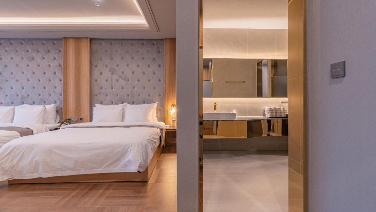 Yeongdo Grandbern Hotel Puszan Kültér fotó