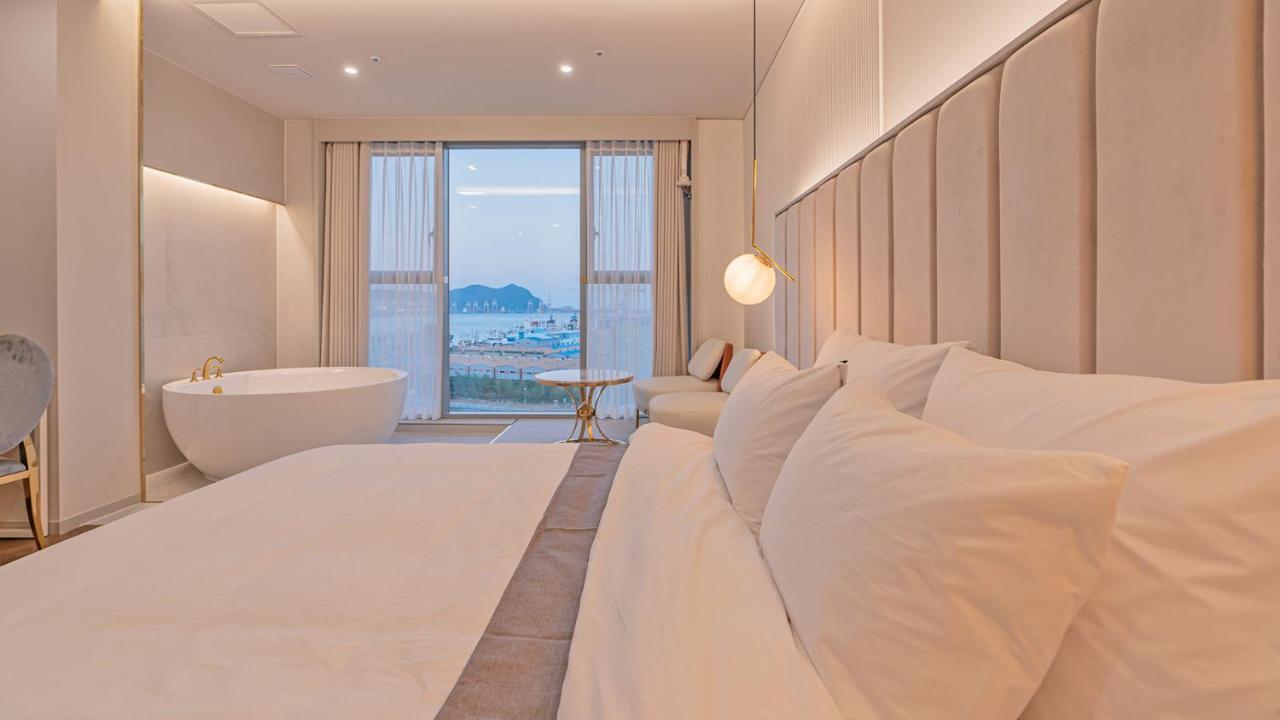 Yeongdo Grandbern Hotel Puszan Kültér fotó